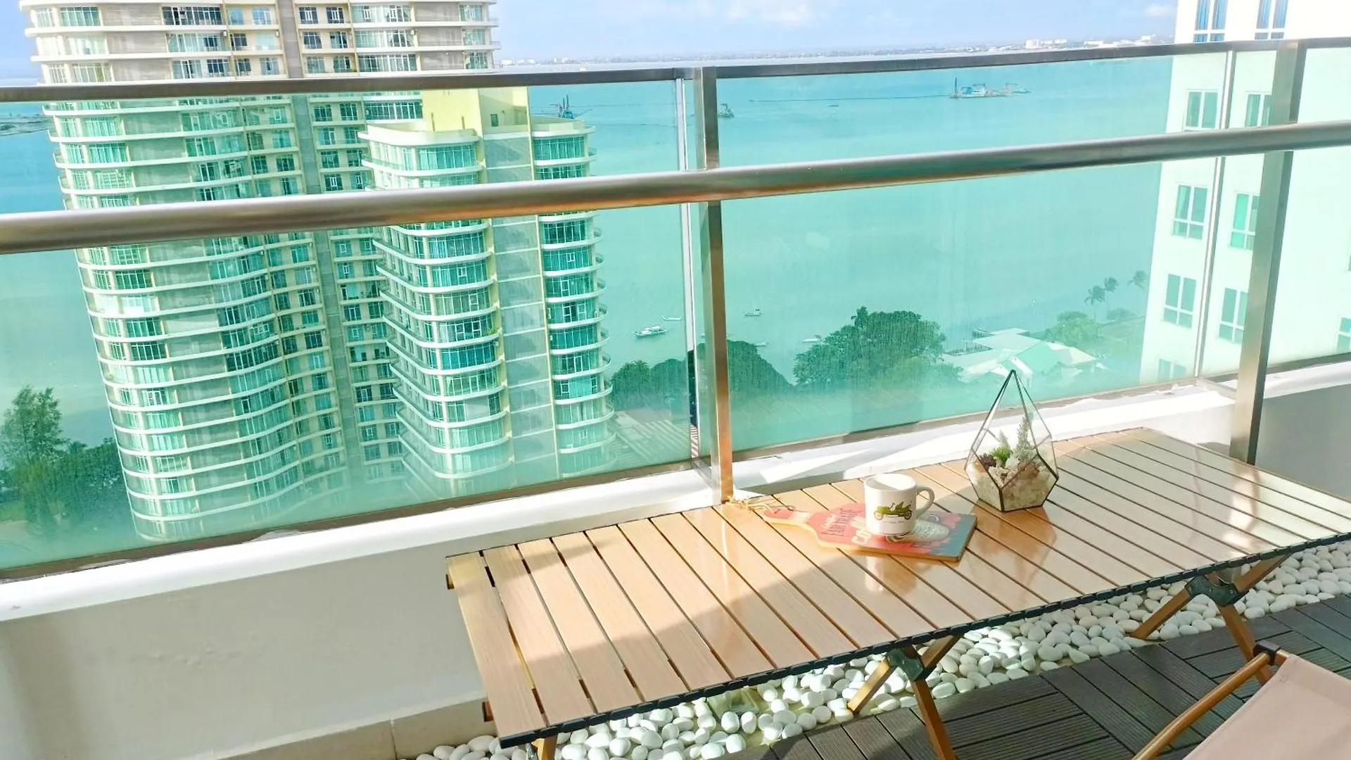 Gurney Drive Mansion One By Rl Suite George Town